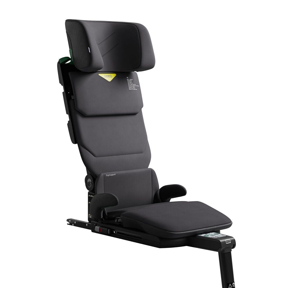 Nærbilde av beltesystemet på Bilstol med fotstøtte 100-150 cm Arctic Mist Grey - Axkid Up