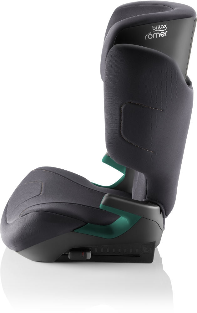Montert Bilstol Hi-Liner i-Size 100-150 cm Midnight Grey i bil
