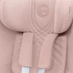 Sittestillinger demonstrert på Bilstol i-Size PLUS 45-105 cm 360° Sirona T Peach Pink - Cybex