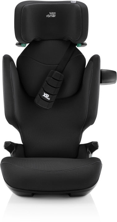 Montert Bilstol Kidfix Pro Classic i-Size i bilens baksete