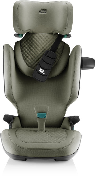 Montert Bilstol Kidfix Pro LUX i-Size 100-150 cm Urban Olive i bil
