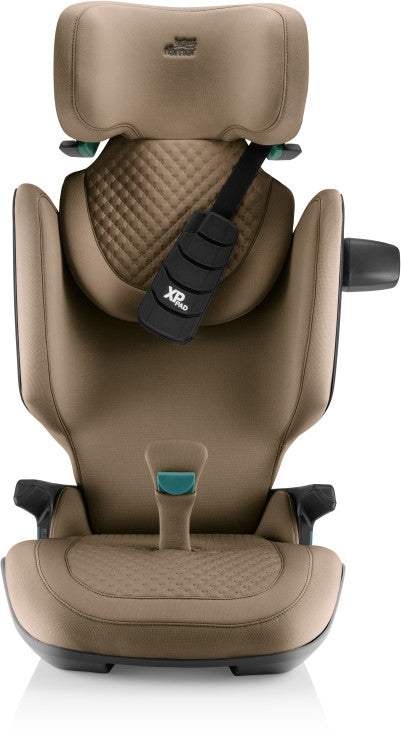 Detalj av ventilasjonshull på Bilstol Kidfix Pro LUX i-Size 100-150 cm Warm Caramel
