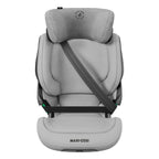 Bilstol Kore i-Size 100-150 cm med Isofix, grå montert i baksetet