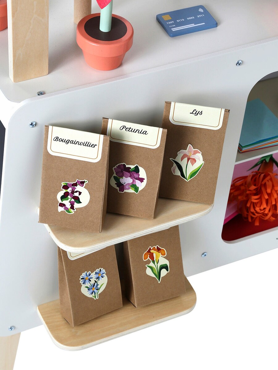 Sideoversikt av Blomsterbutikk i FSC®-sertifisert tre med tilbehør