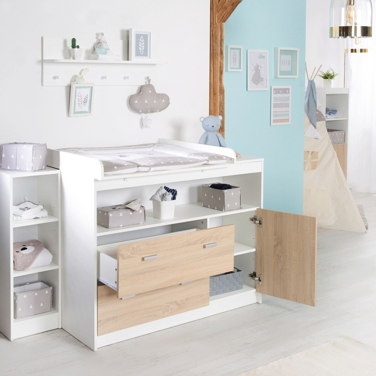 Bred stellekommode Gabriella 98x117 cm avtagbar topp bakside