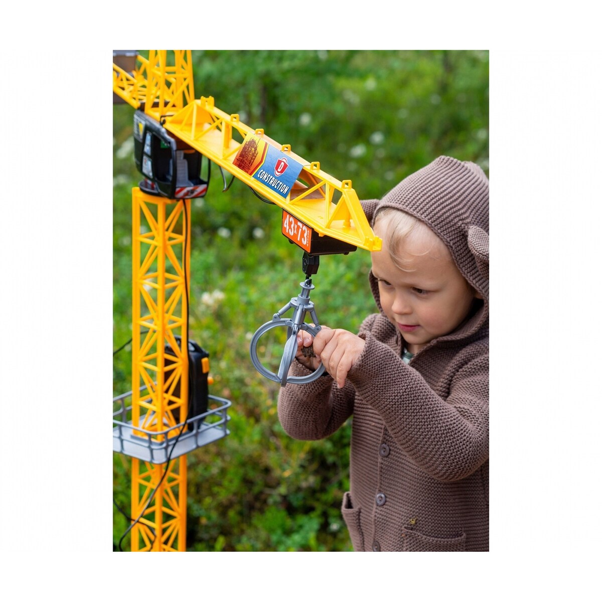 Montert Byggekran Mega Crane 120 cm med kabelfjernstyring i lek