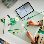 Byggesett prestekrage med marihøne fra 9 år - LEGO Botanicals detalj av blomster