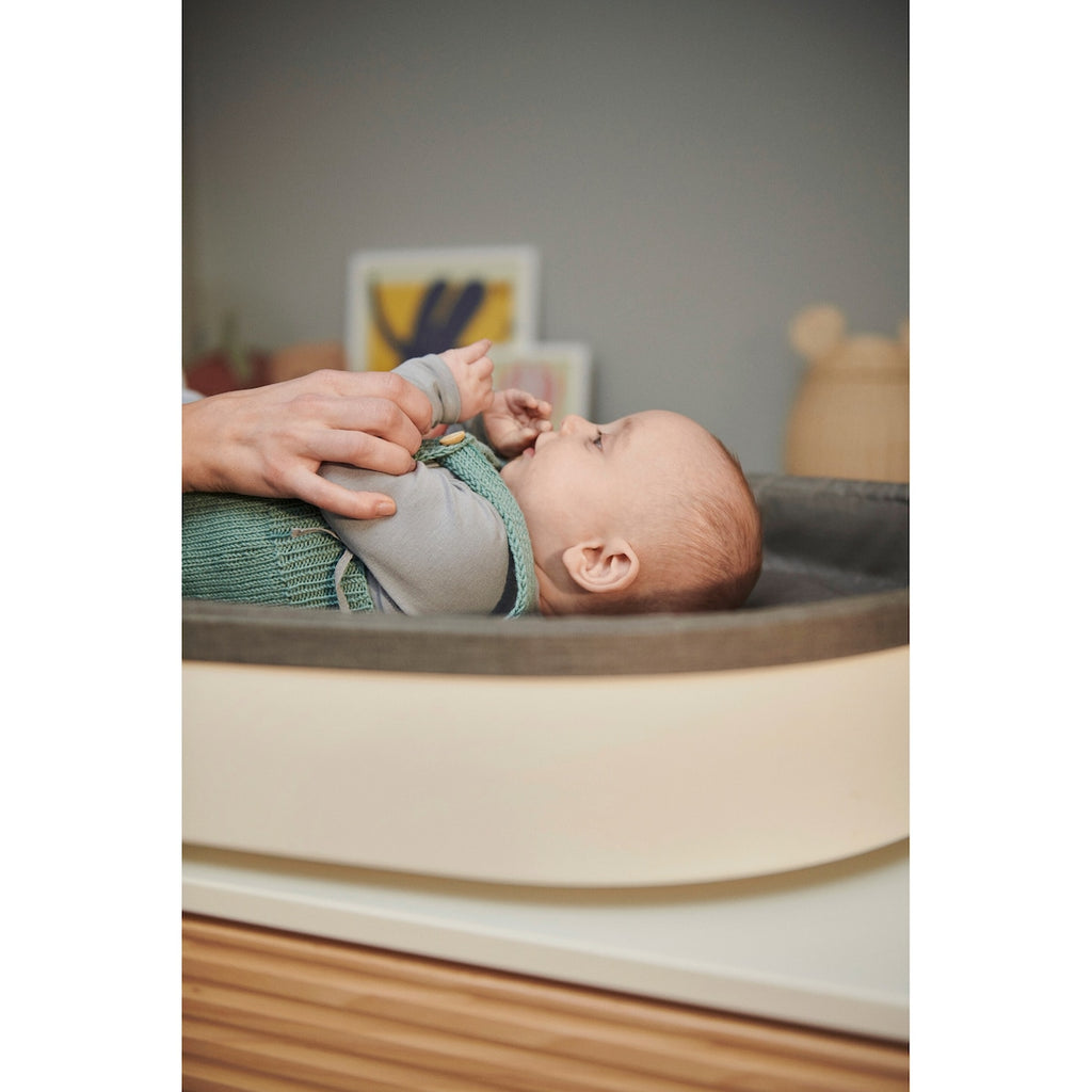 Stellekommode med stelletopp i bøk 88x53,7 cm - Stokke SLEEPI