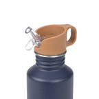 Drikkeflaske i rustfritt stål 500 ml Little Gang navy sportslokk detalj