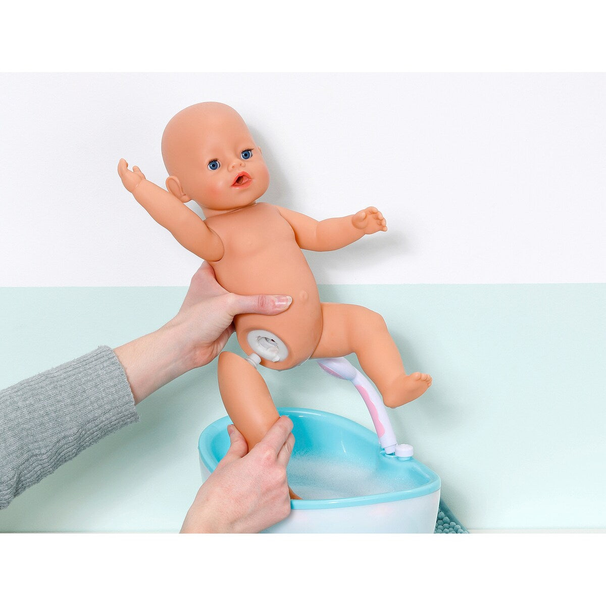 Dukke Emma 43 cm med 10 funksjoner med magisk tallerken