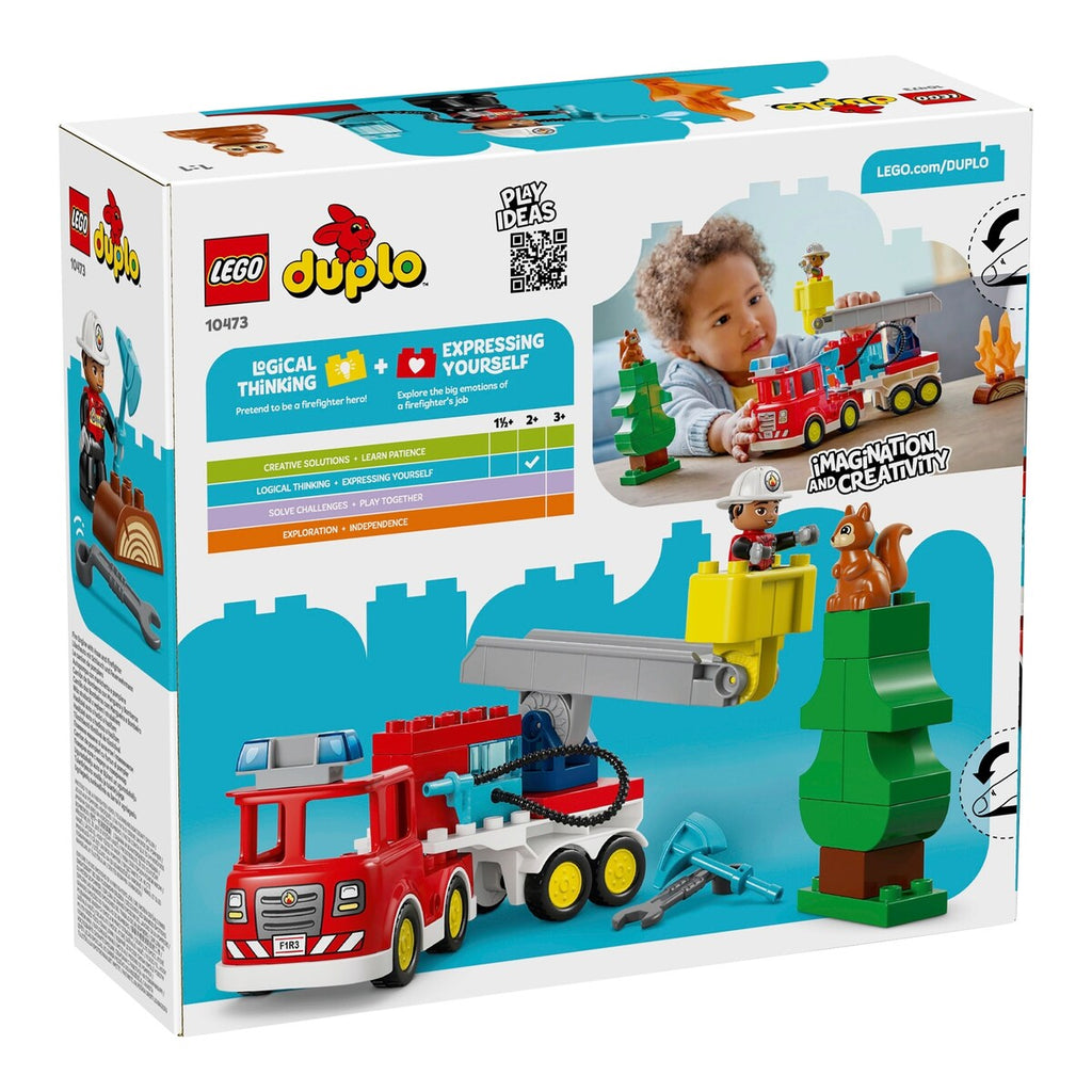 Nærbilde av DUPLO® brannbil med slange og brannmann 10473