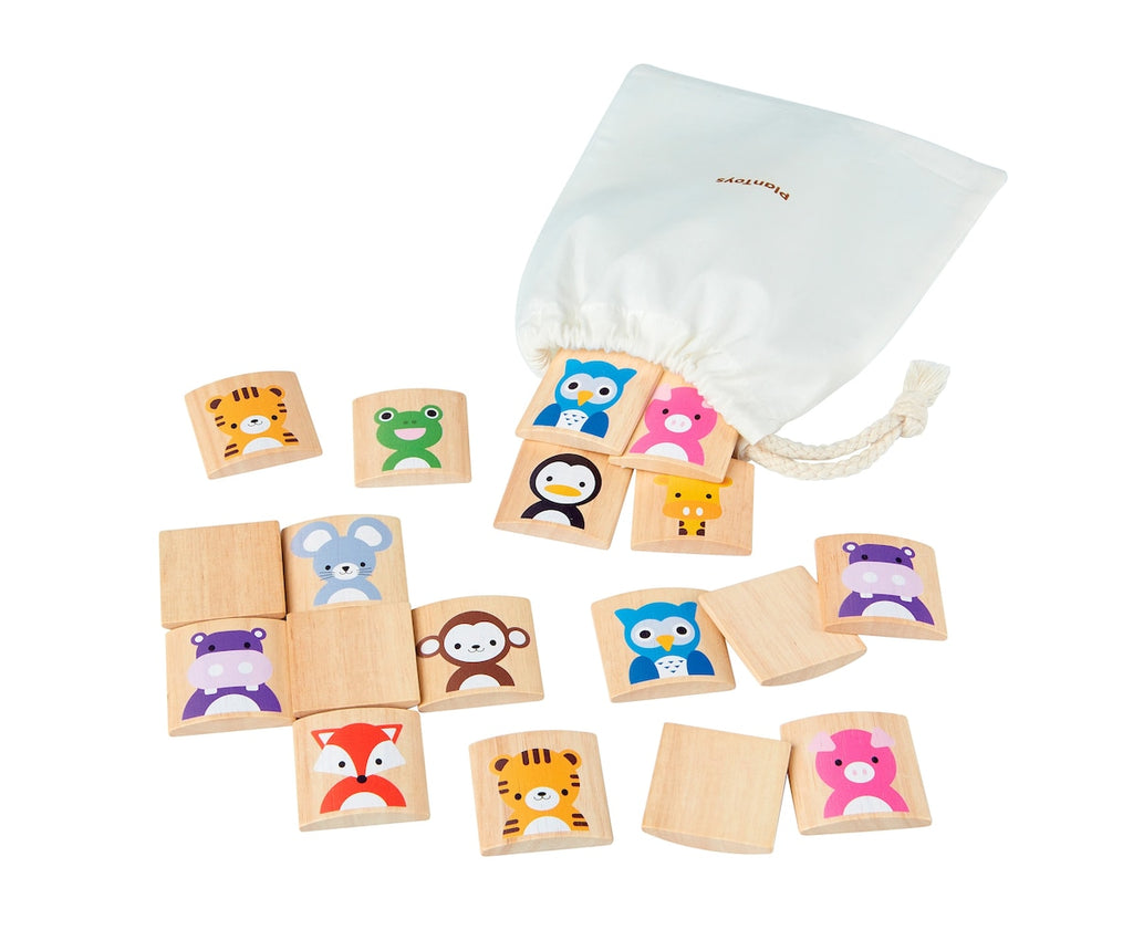 Dyrememo i gummitre 9 x 22,5 cm - PlanToys bakside