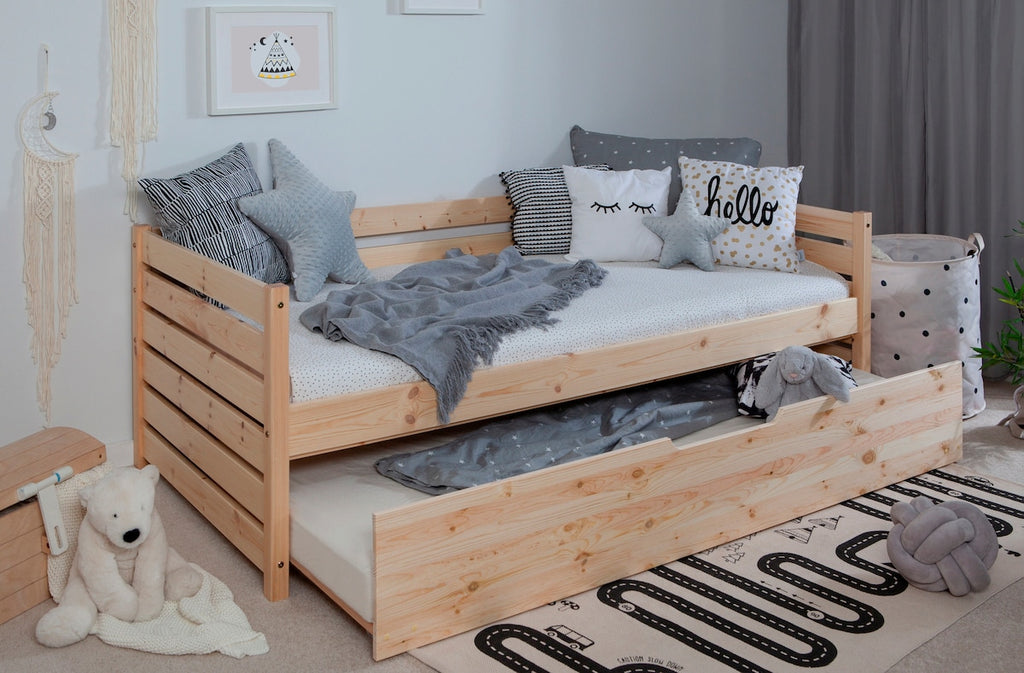 Sofaseng Naomi med uttrekksseng 90x200 cm furu, fra 6 år - Ticaa