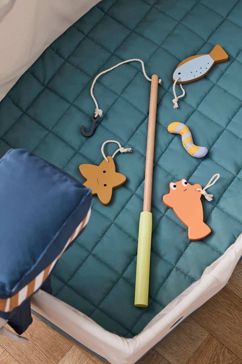 Fiskebåt i stoff med fiskesett 117 x 60 cm fra 2 år demontert