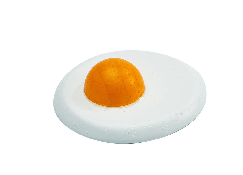 Nærbilde av pølse i frokostsett i gummibaumtre 18 x 25,5 cm fra 2 år fra PlanToys