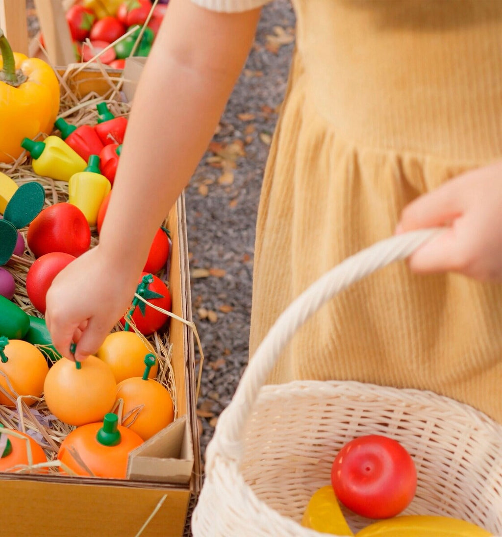 Frukt- og grønnsakssett i gummitre 6 deler - PlanToys