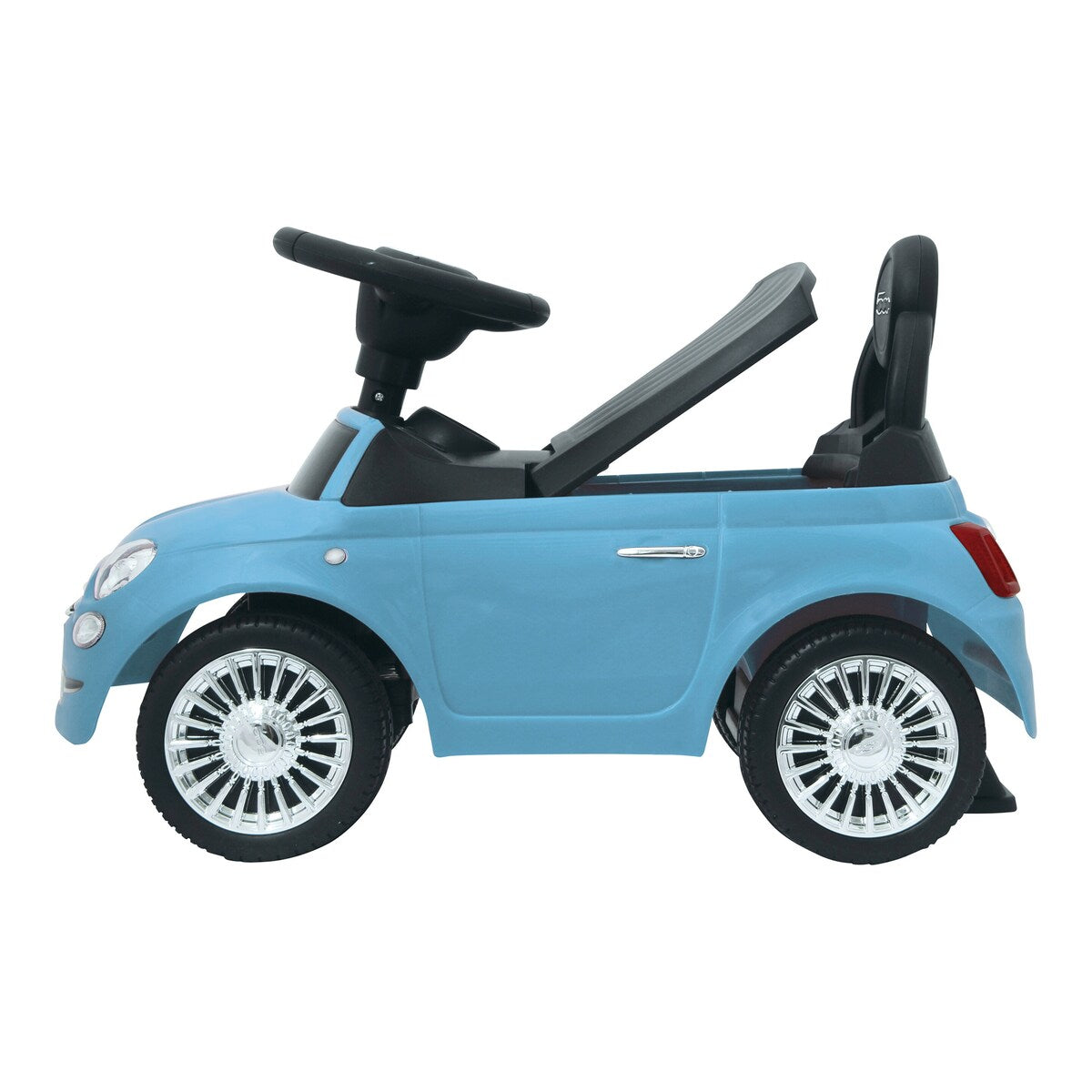 Nærbilde av bagasjerom på Gåbil Fiat 500 med lyd og bagasjerom