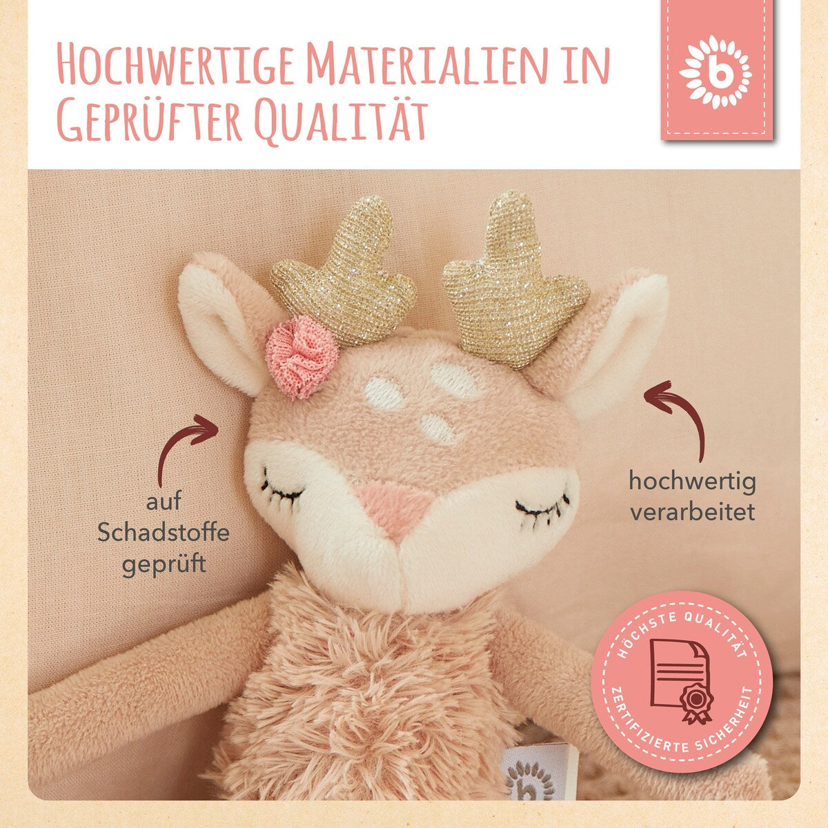 Nærbilde av stoffstruktur på Gripering med rangle rådyr 22 cm polyester