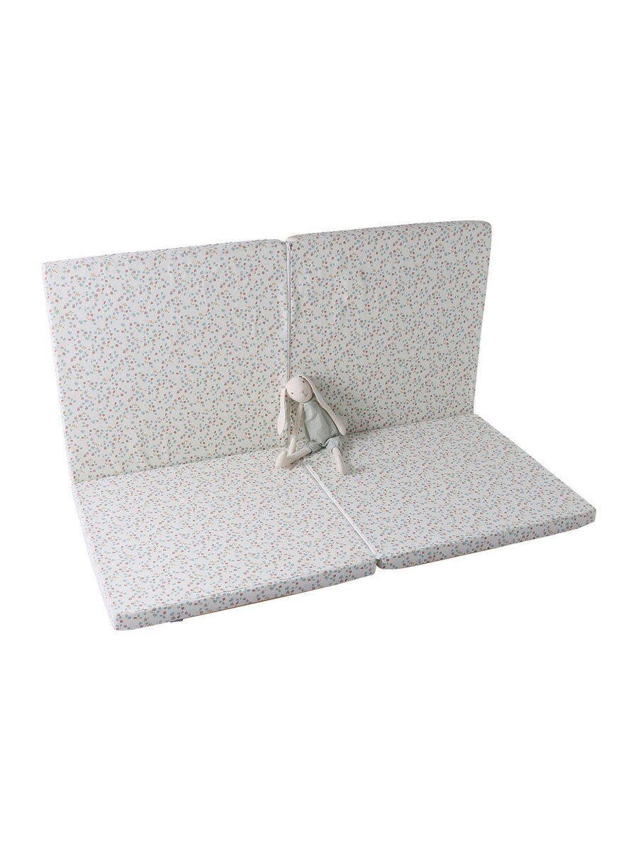 Gulvmadrass for barn sammenleggbar 140x140 cm Vertbaudet montert i rom