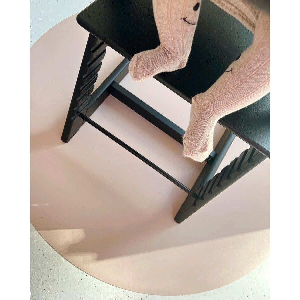 Gulvmatte for barnestol Ø 110 cm med sklisikring - eeveve