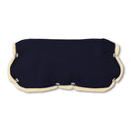 Detalj av knappelukking på håndvarmer i lammeskinn for barnevogn navy blue