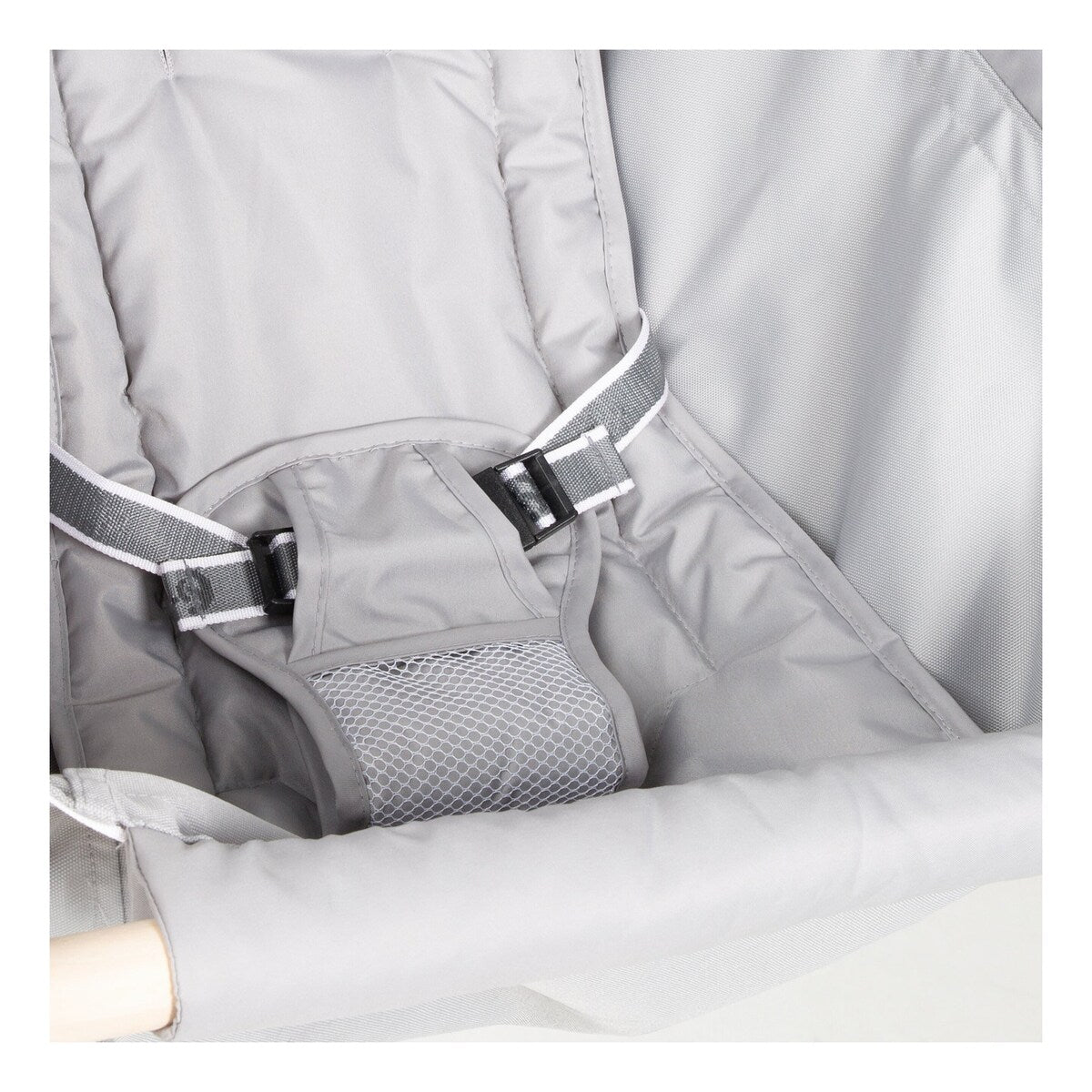 Bakside av hengehuske for baby i canvas og tre fra roba