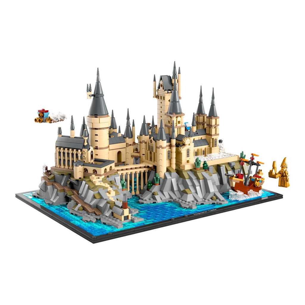 Hogwarts™ slott med slottsområde 76419 bakside