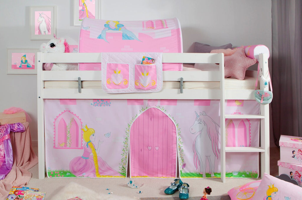 Detalj av hvit lakkert massiv furu på Høyseng "Prinzessin Liora"