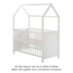Husseng med stellebord og stellematte 60 x 120 cm hvit - Roba med sengebunnen i høyeste stilling