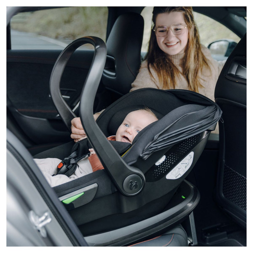 Isofix-base i-Size for babystol Drive N Care Base - Hauck med Drive N Care babystol