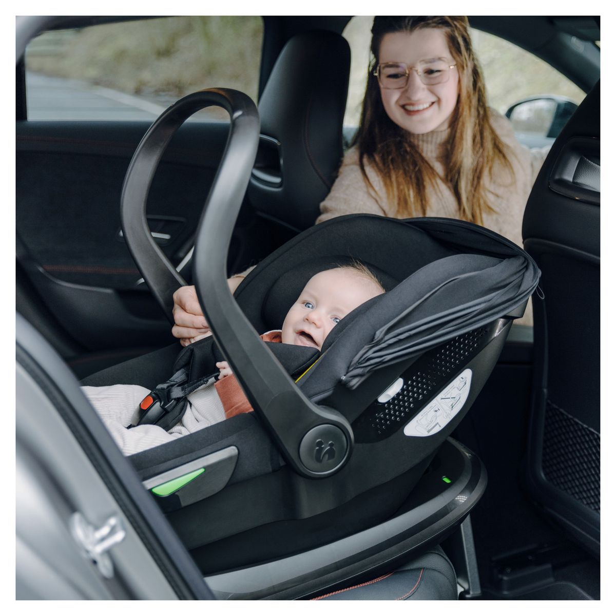 Isofix-base i-Size for babystol Drive N Care Base - Hauck med Drive N Care babystol