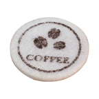 Nærbilde av kaffemaskin i tre med tilbehør 17,5 x 10,6 x 19,6 cm
