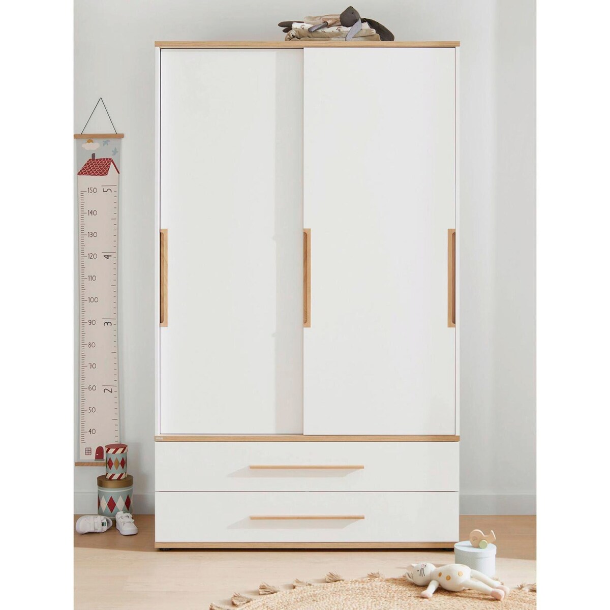Bakside av Klesskap Yolanda med 2 skyvedører 207x124x62 cm