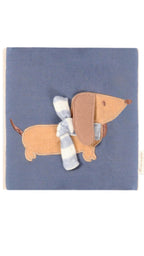 Knitrebok hund økologisk bomull 16x16 cm Leevje forfra