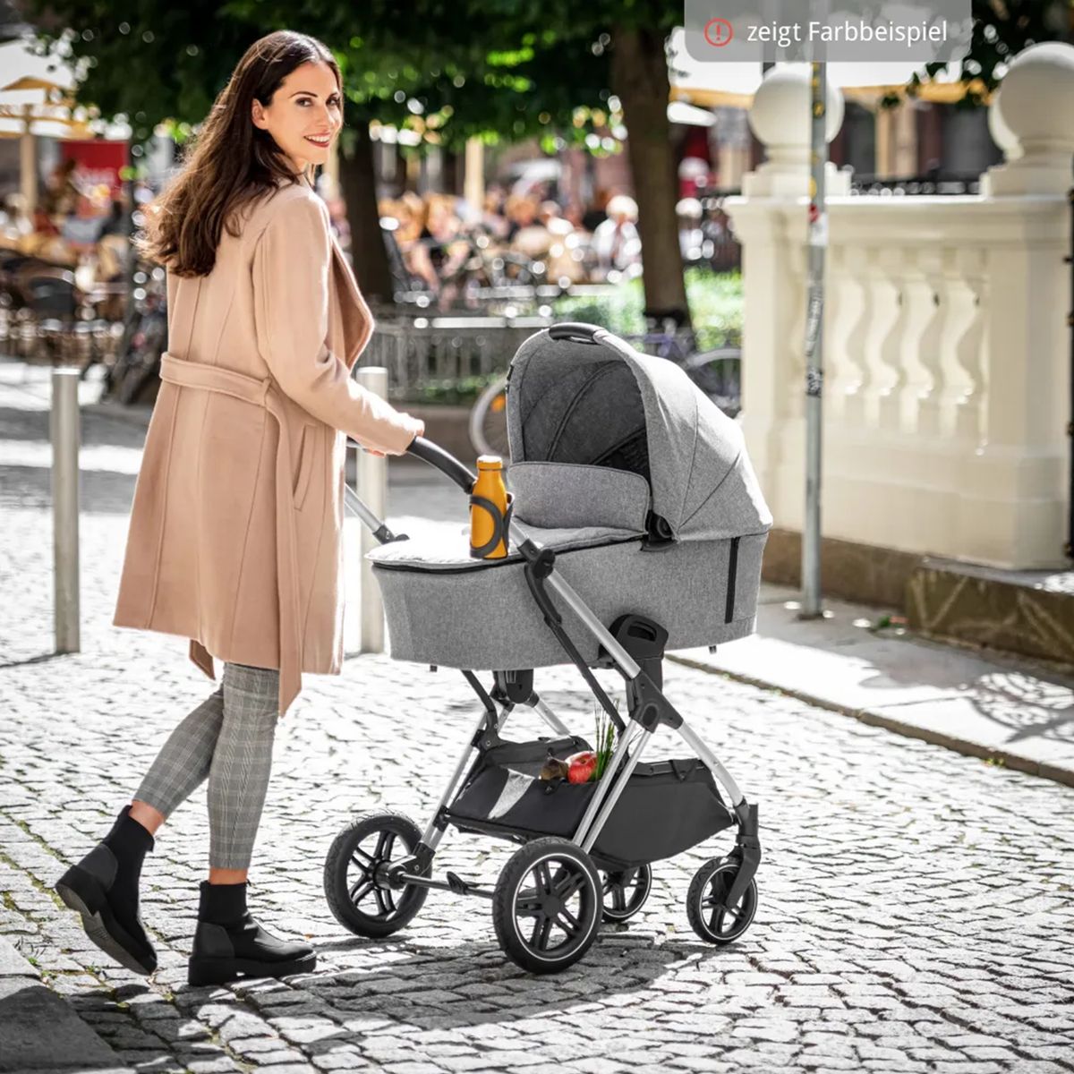 Nærbilde av stoff på Kombivogn 4-i-1 Vision X Trio med i-Size babystol