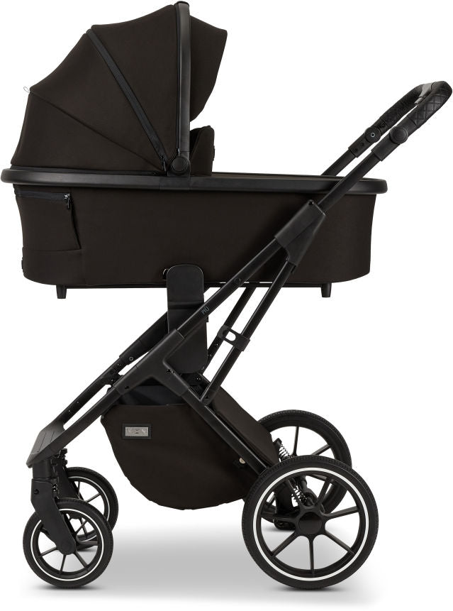 Kombivogn Piú 2024 black/black matt front