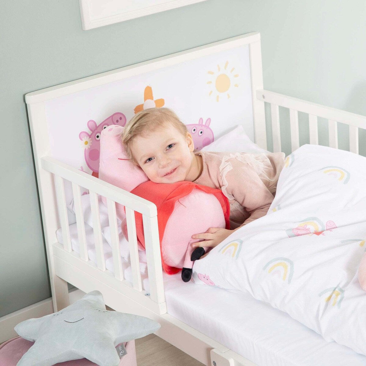 Komplett barneseng 70x140 cm Peppa Pig med tekstiler samlet på barnerom