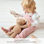 Detalj av mykt teddystoff på Kosebamse bjørn fra Nattou