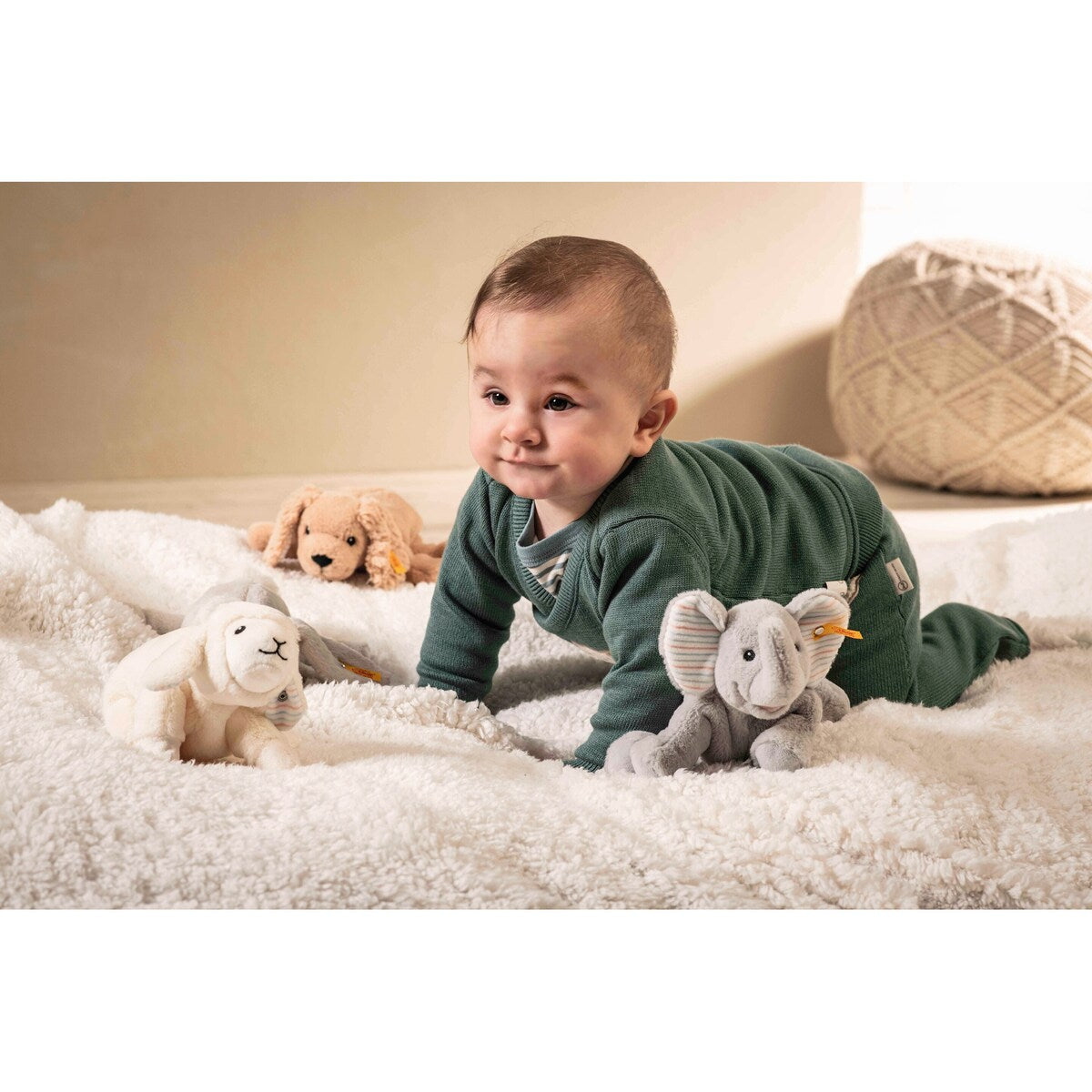 Kosedyr lam Floppy Linda Soft Cuddly Friends 20 cm sideprofil