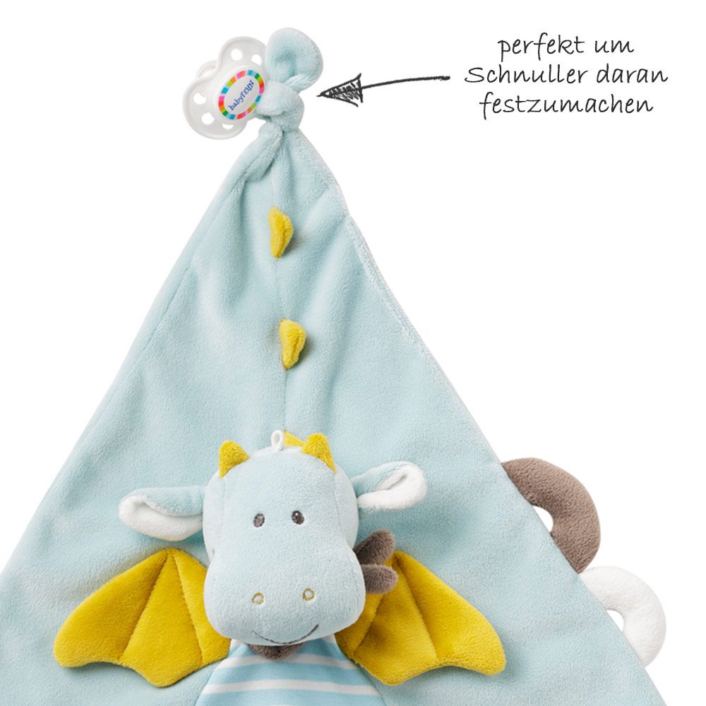 Montert Koseklut drage Little Castle 30 cm med smokkefeste i bruk