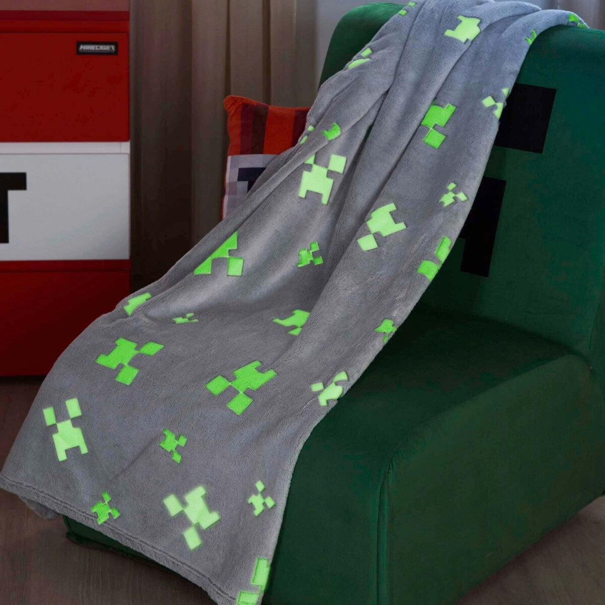 Koseteppe med selvlysende funksjon Minecraft 100x150 cm montert