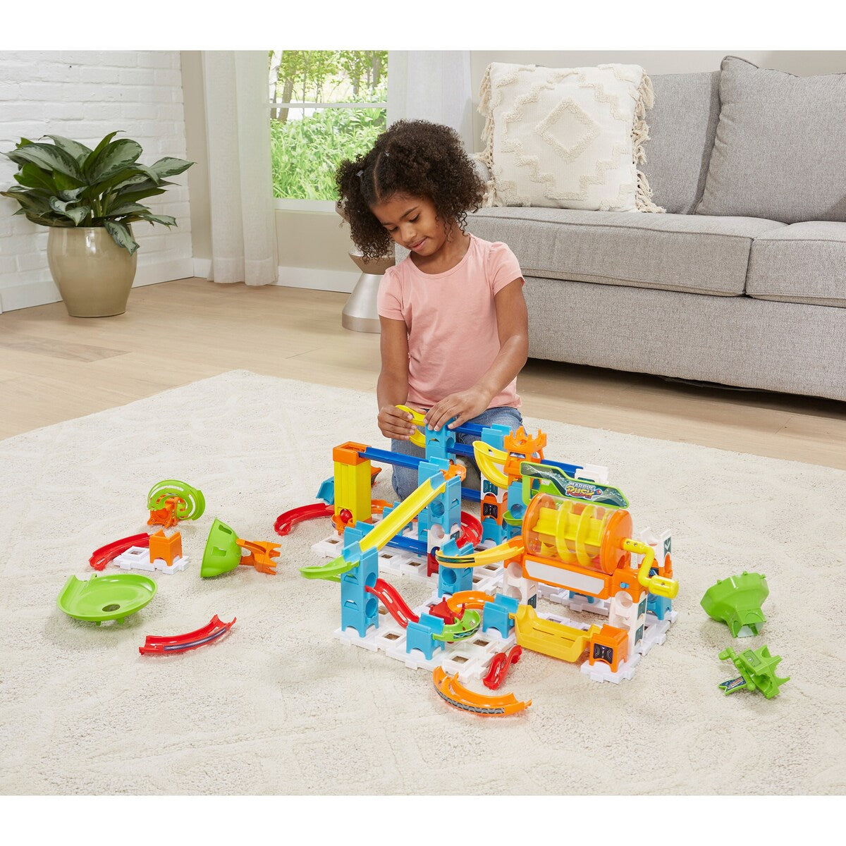 Detalj av lyd- og lysmodul på Kulebane Marble Rush Super Action Set L100 E