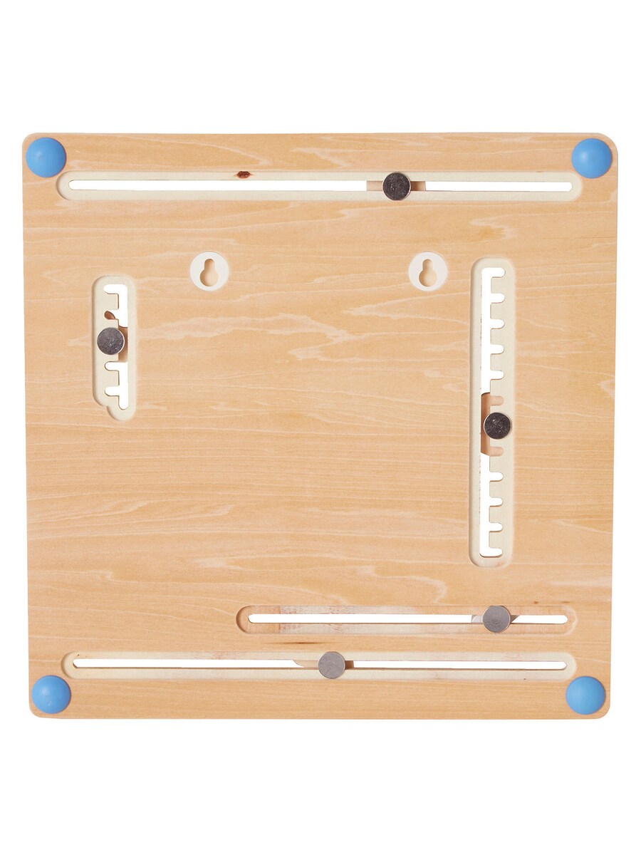 Detalj av Læringsklokke med kalender i tre FSC® 32x32 cm