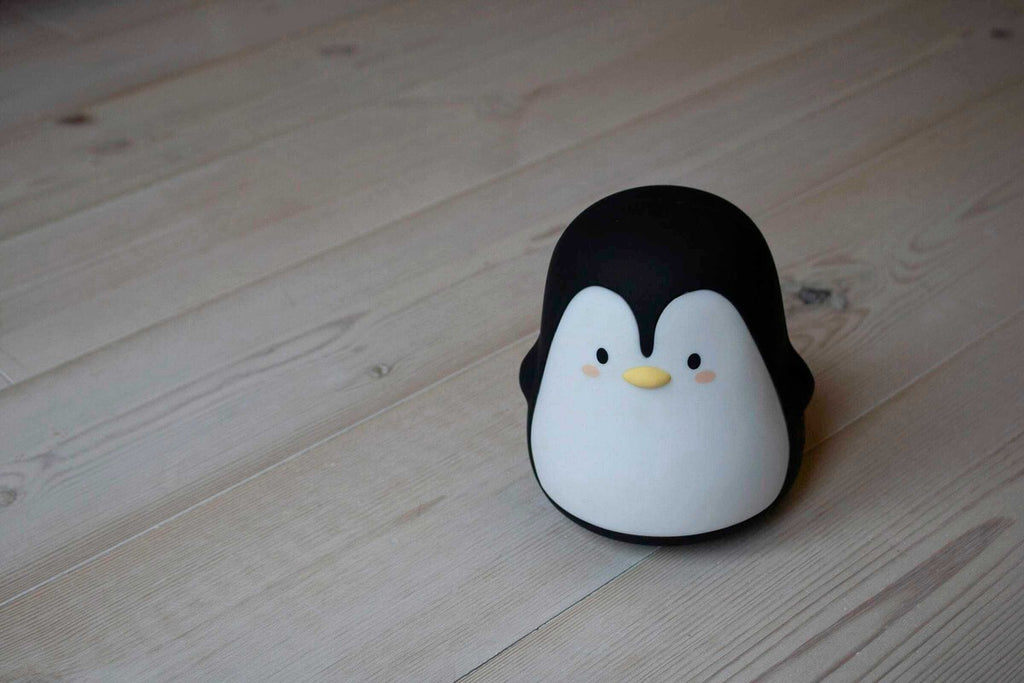 LED nattlampe pingvin Pelle silikon oppladbar i bruk