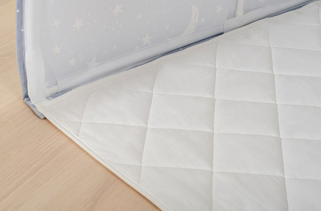 Nærbilde av stoff i Leke- og sengetunnel for barneseng 90x200 cm polyester
