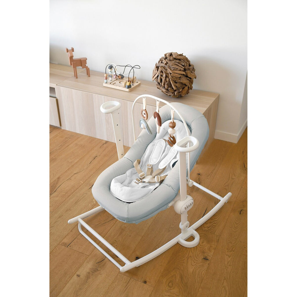 Bakside av Lekebue for babyvipp Up&Down+ med 3 hengende figurer