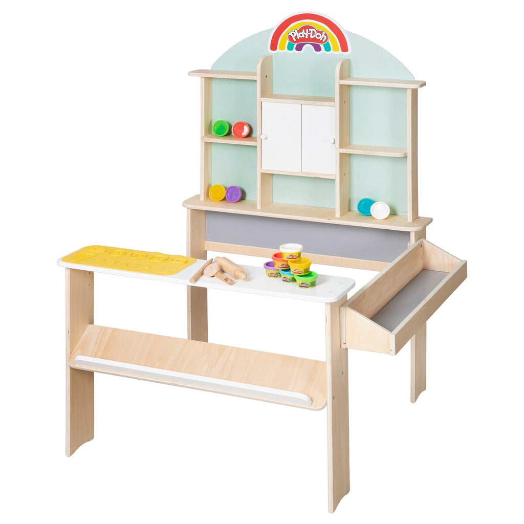 Barn som leker med roba x Play-Doh lekebutikk