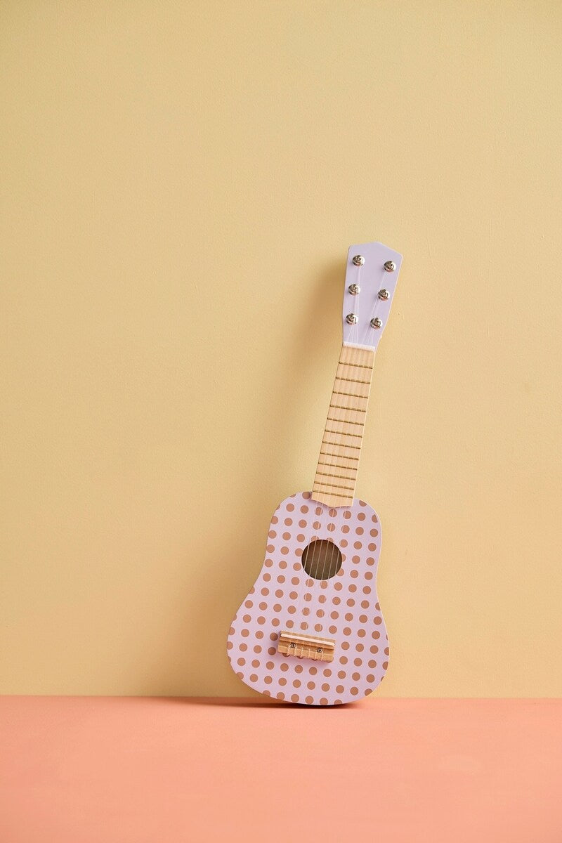 Lekegitar i tre med prikkemønster 53,5 cm bakside