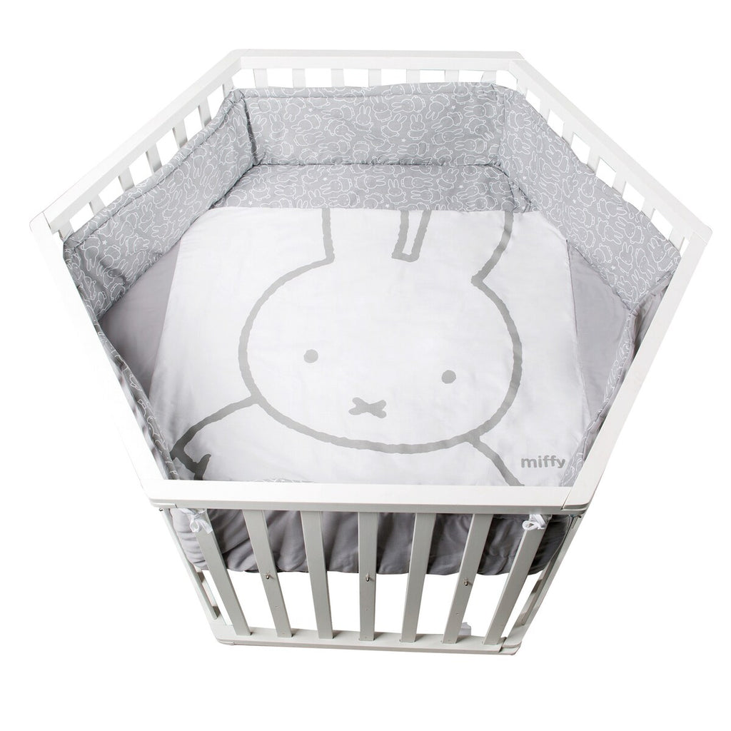 Lekegrind 6-kantet Miffy hvitlakkert tre med innlegg forfra