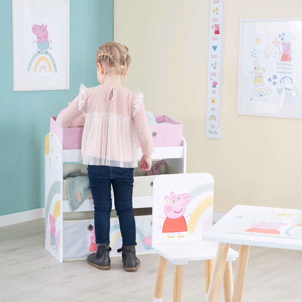 Lekehylle Peppa Pig for barnerommet montert i barnerom